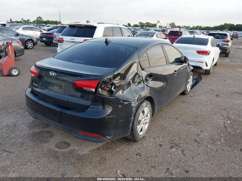 2017 KIA FORTE LX