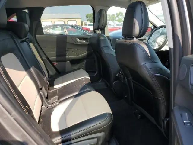 2021 FORD ESCAPE TITANIUM  
