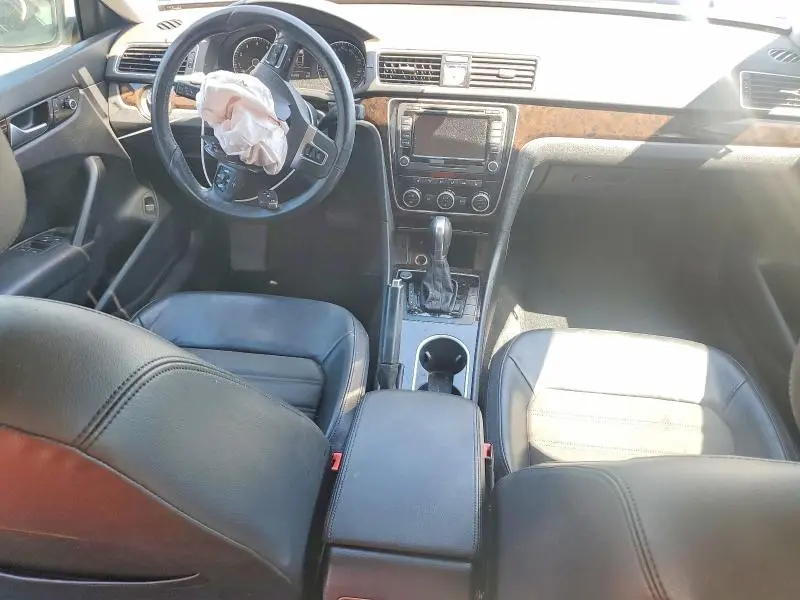 2015 VOLKSWAGEN PASSAT SEL  