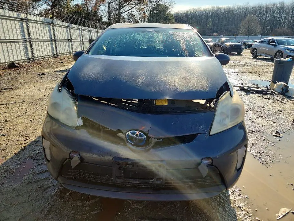 2013 TOYOTA PRIUS ONE  