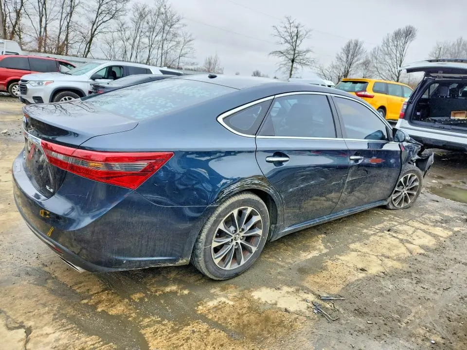 2016 TOYOTA AVALON XLE  