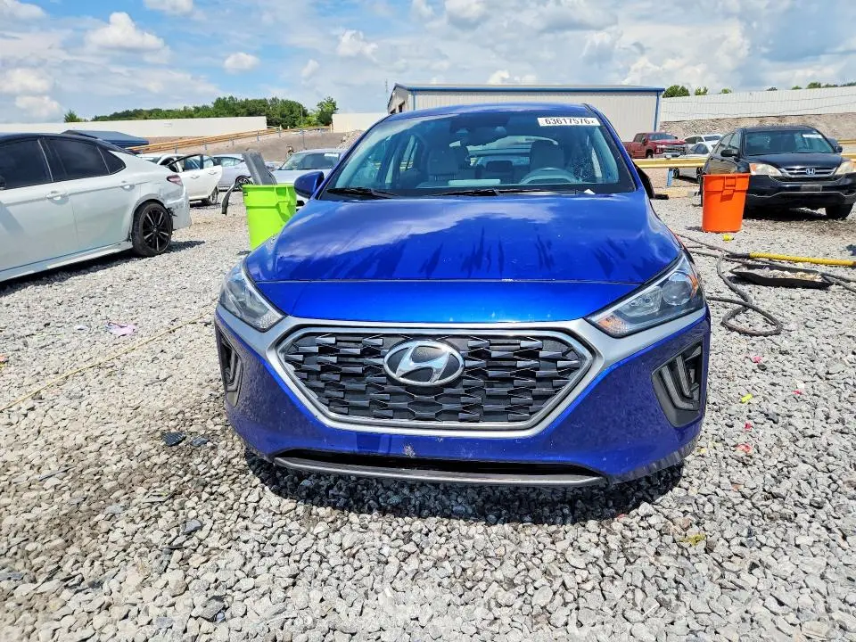 2022 HYUNDAI IONIQ SE  