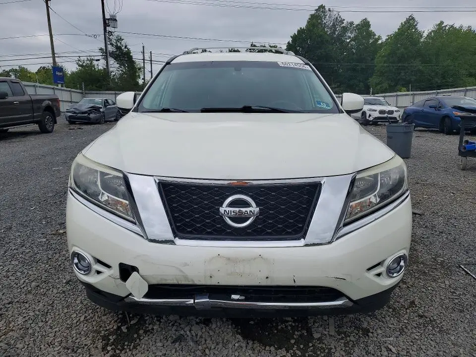2016 NISSAN PATHFINDER SV  