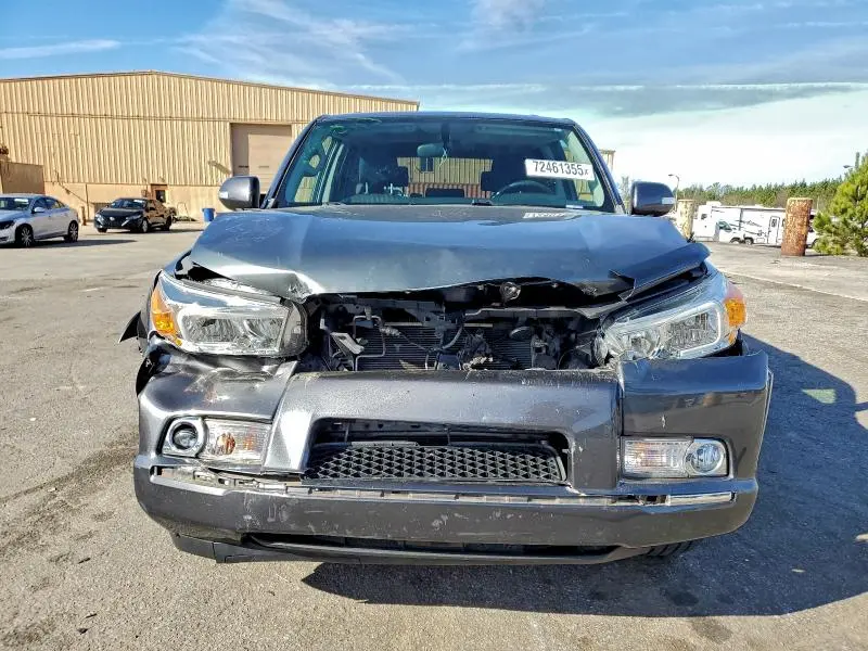 2010 TOYOTA 4RUNNER SR5  