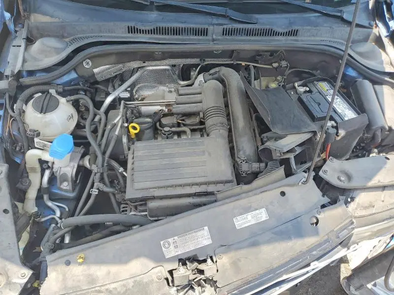 2016 VOLKSWAGEN JETTA SE  