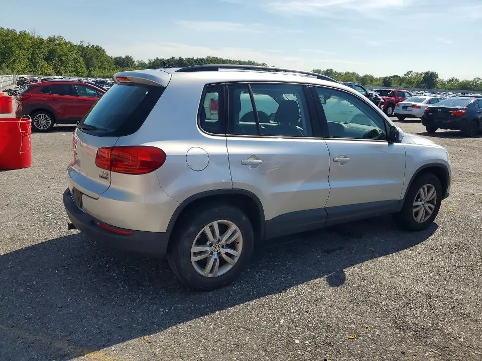 2016 VOLKSWAGEN TIGUAN S  