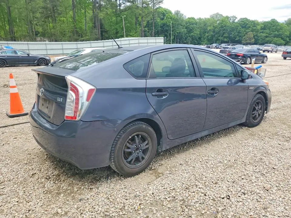 2014 TOYOTA PRIUS TWO  
