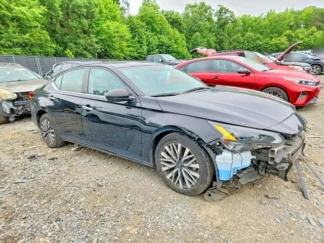 2024 NISSAN ALTIMA SV  
