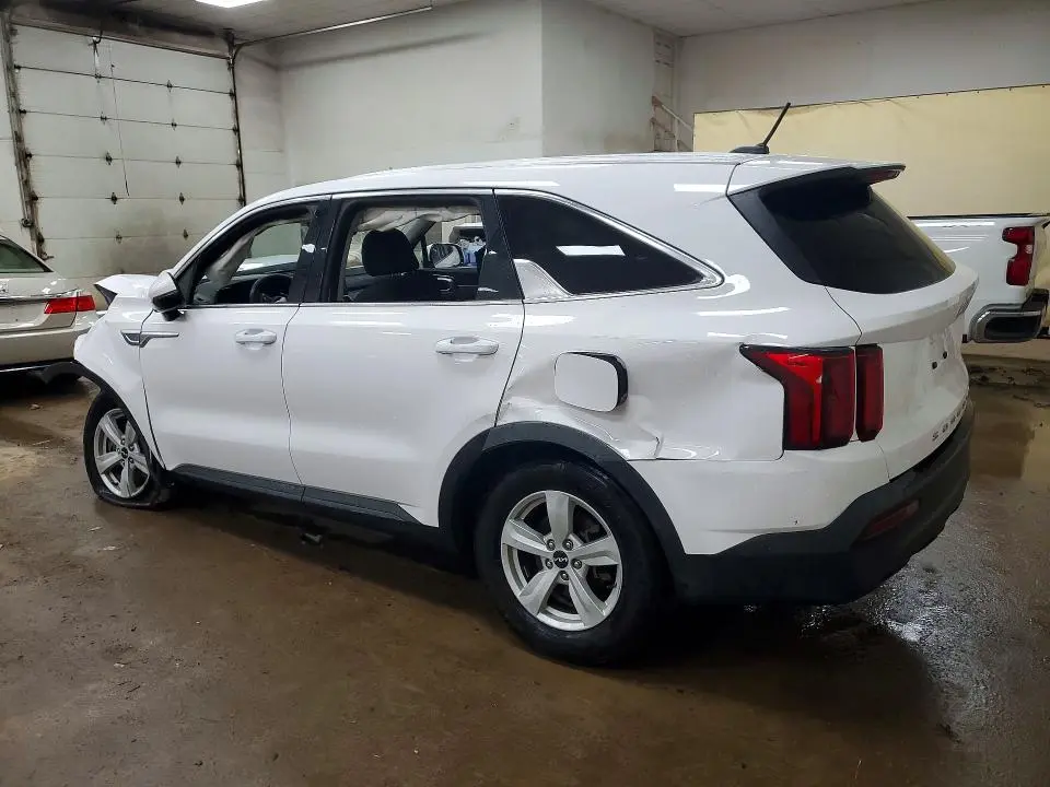 2022 KIA SORENTO LX  