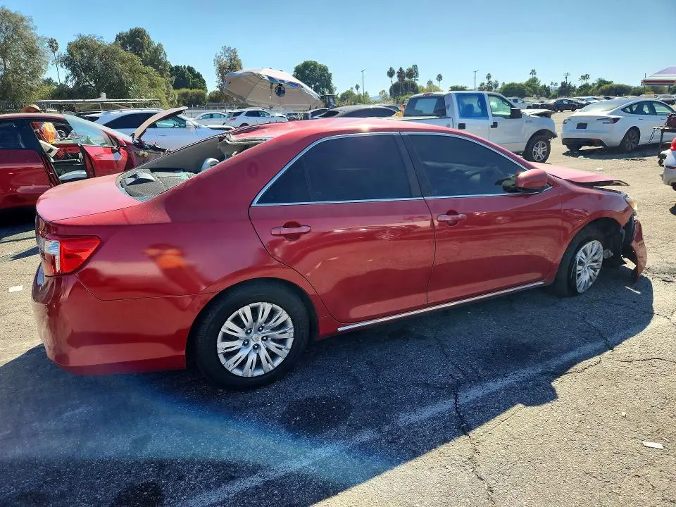 2014 TOYOTA CAMRY LE  