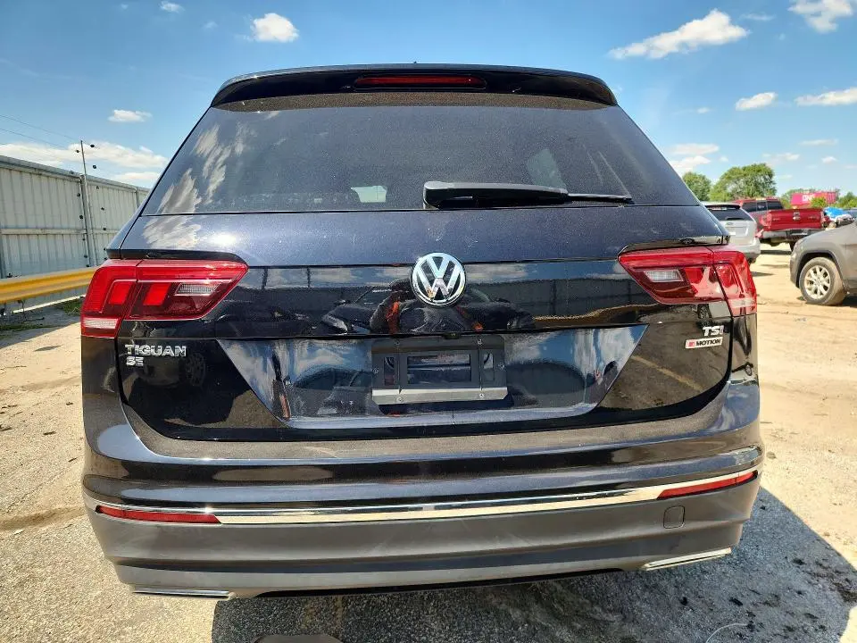 2018 VOLKSWAGEN TIGUAN SE  