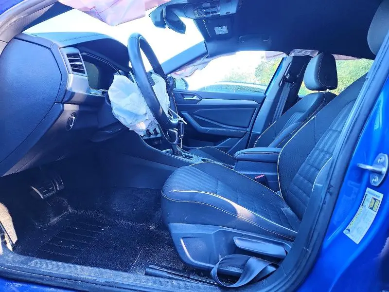 2024 VOLKSWAGEN JETTA SPORT  
