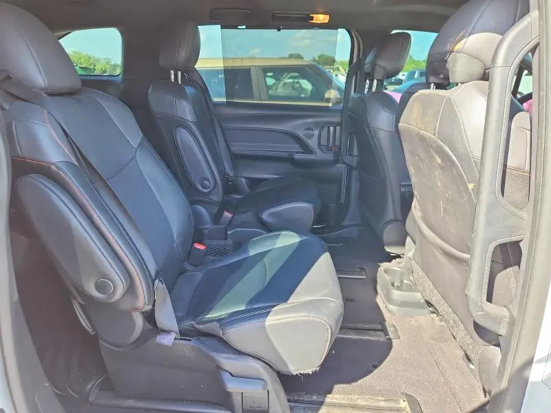 2022 TOYOTA SIENNA   