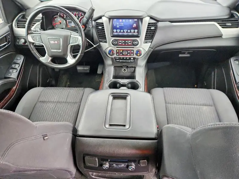 2016 GMC YUKON SLE  