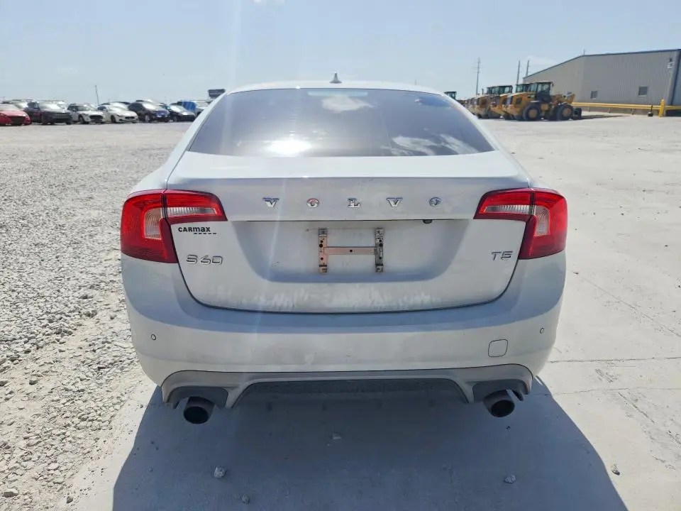 2018 VOLVO S60 DYNAMIC  