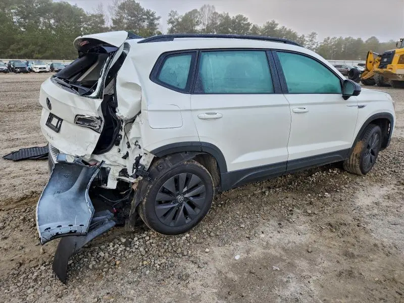 2024 VOLKSWAGEN TAOS S  