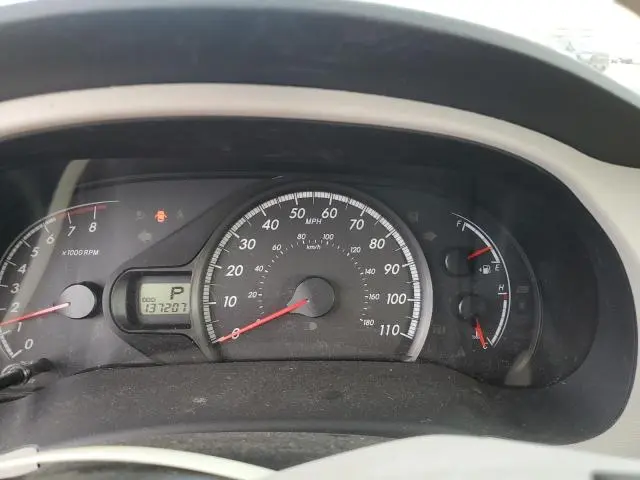 2011 TOYOTA SIENNA LE  