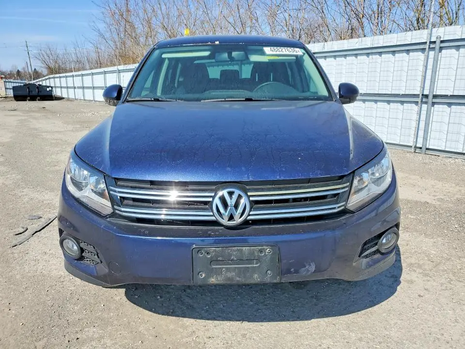 2013 VOLKSWAGEN TIGUAN S  