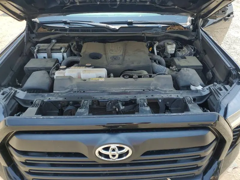 2023 TOYOTA TUNDRA SR  