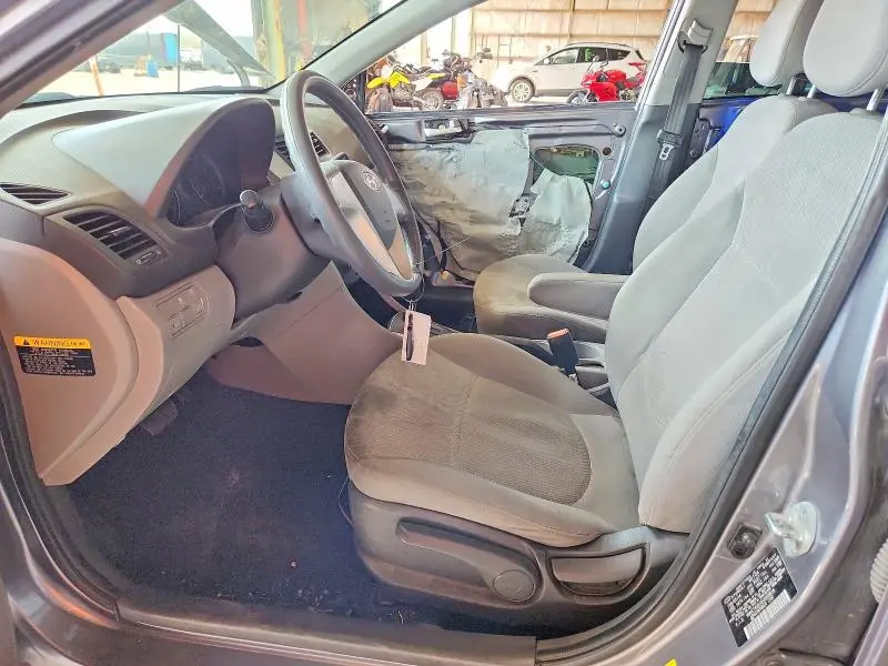 2014 HYUNDAI ACCENT GLS  