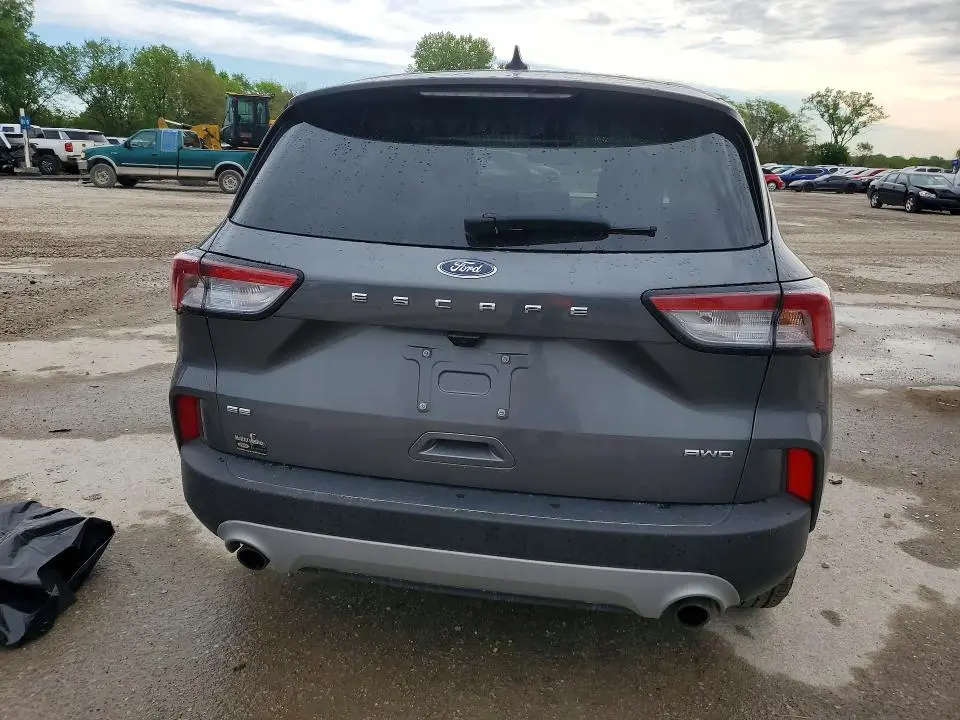 2022 FORD ESCAPE SE  