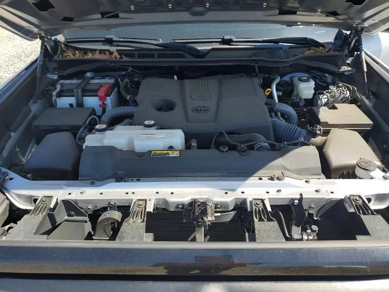 2023 TOYOTA TUNDRA SR  