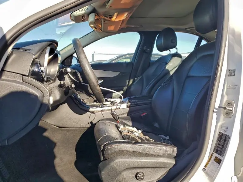 2016 MERCEDES-BENZ C 300  