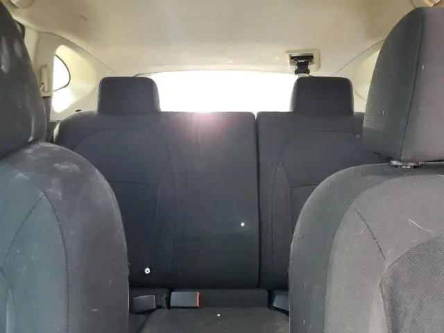 2010 NISSAN ROGUE S  