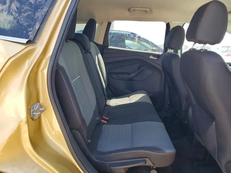2015 FORD ESCAPE SE  