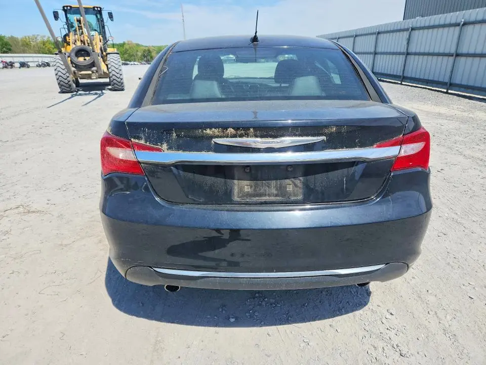 2011 CHRYSLER 200 LIMITED  