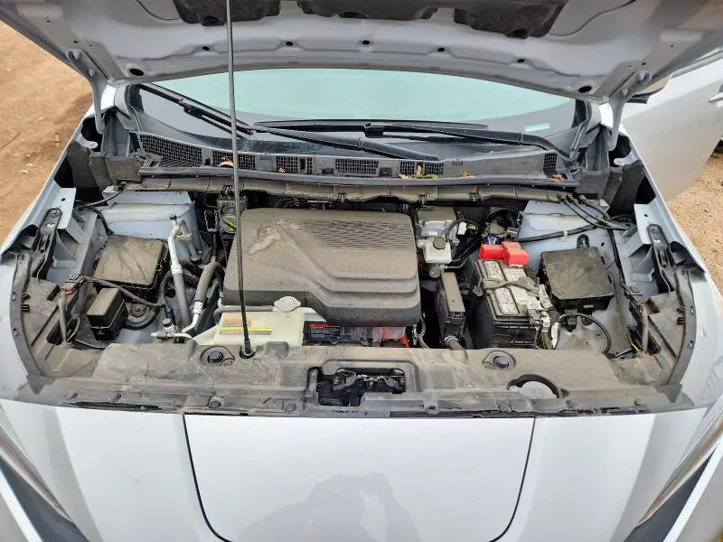 2025 NISSAN LEAF S  