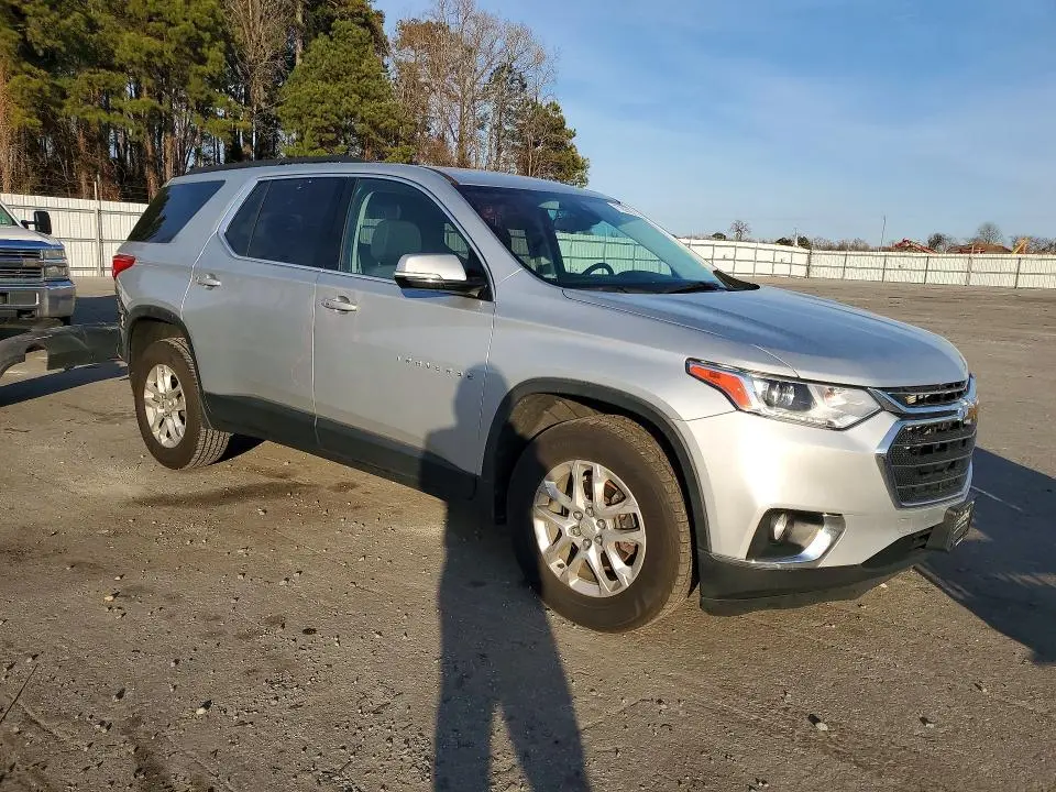 2020 CHEVROLET TRAVERSE LT  