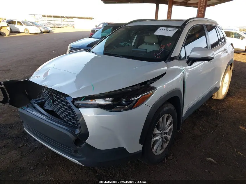 2022 TOYOTA COROLLA CROSS LE