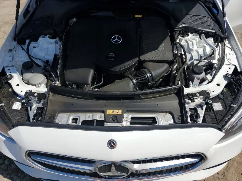 2024 MERCEDES-BENZ C 300  