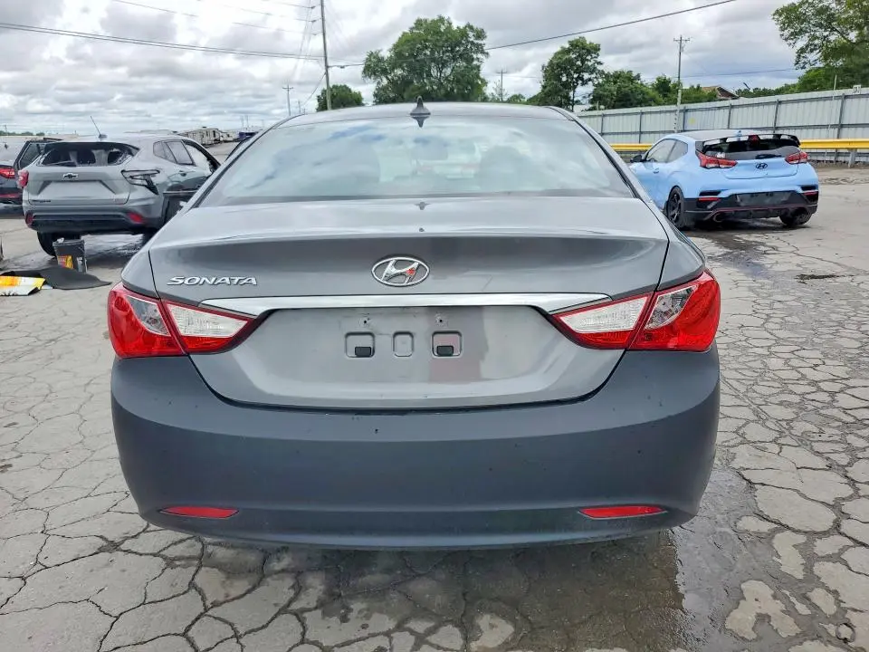 2013 HYUNDAI SONATA GLS  