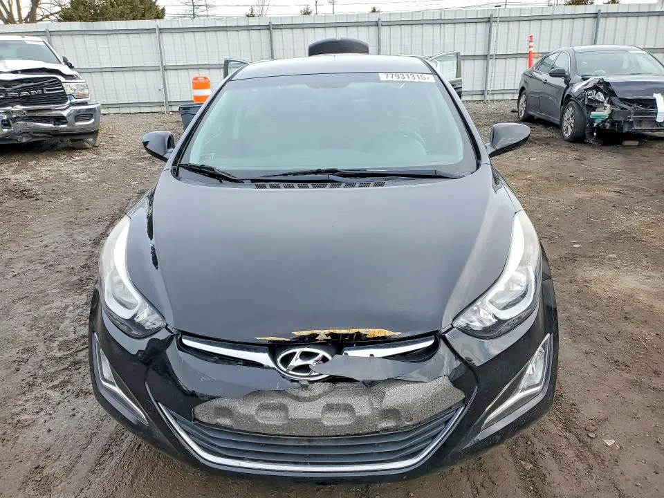 2015 HYUNDAI ELANTRA SE  