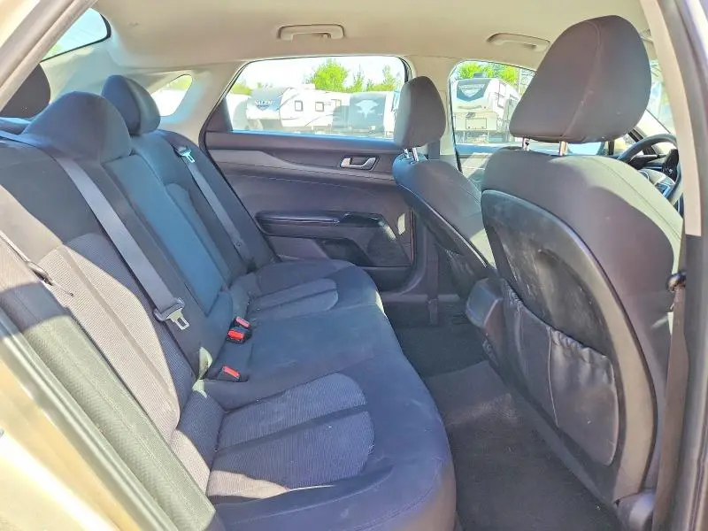 2022 KIA K5 LXS  