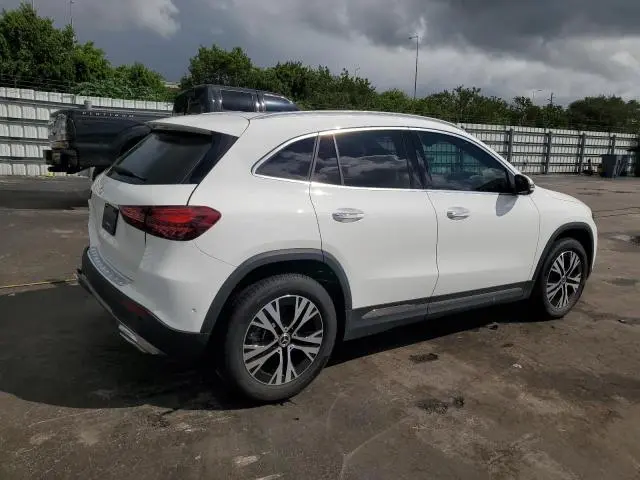 2025 MERCEDES-BENZ GLA 250  