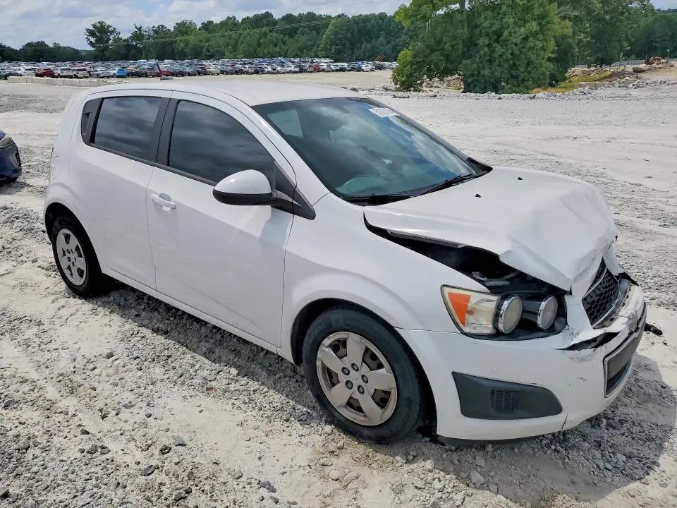 2014 CHEVROLET SONIC LS  