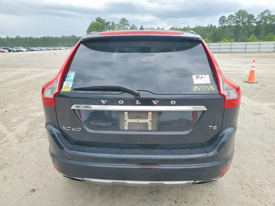 2016 VOLVO XC60 T6 PREMIER  