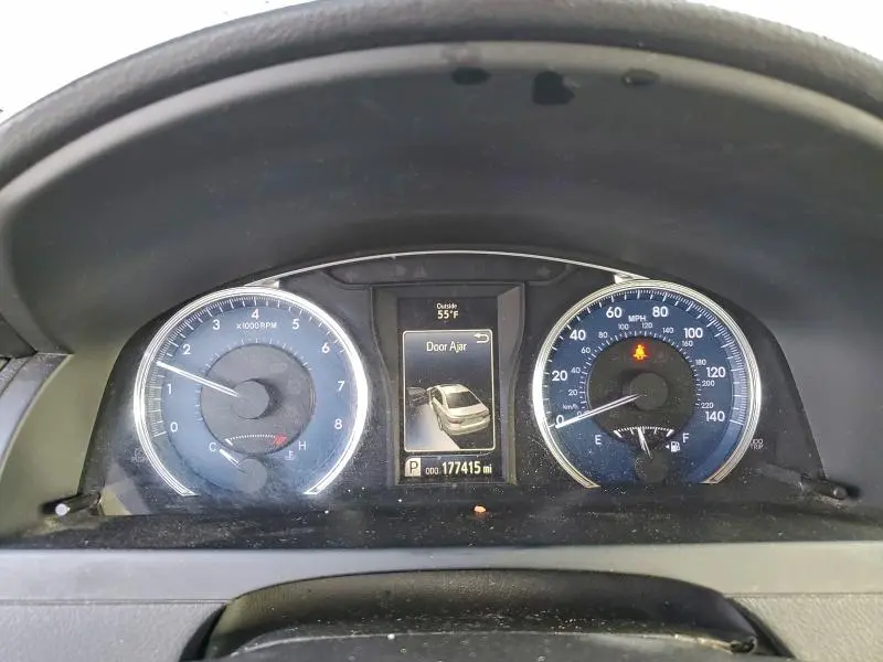 2016 TOYOTA CAMRY LE  