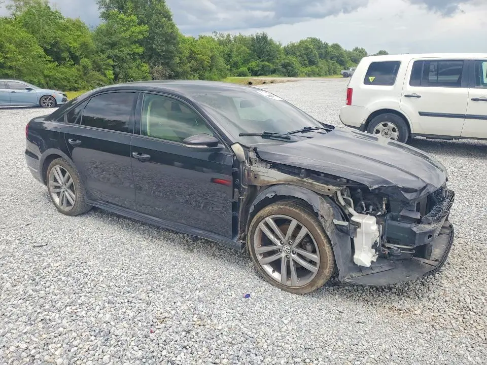2018 VOLKSWAGEN PASSAT S/R-LINE  