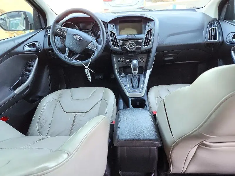 2017 FORD FOCUS TITANIUM  