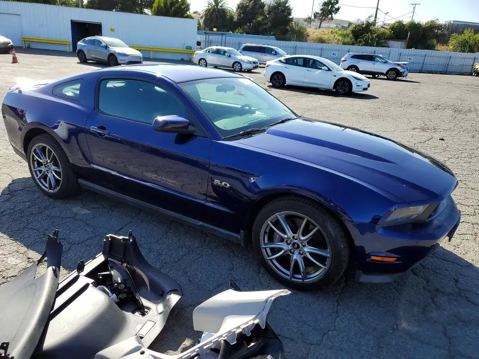 2011 FORD MUSTANG GT  