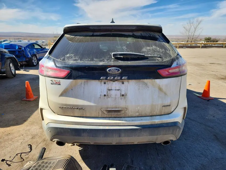2022 FORD EDGE TITANIUM  