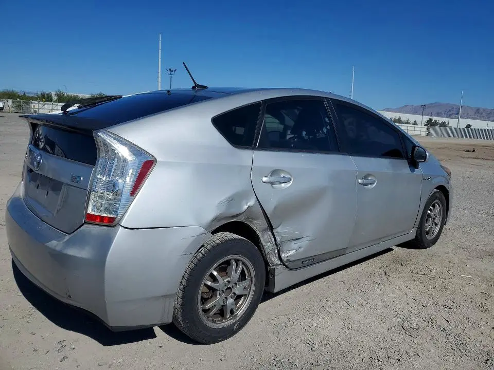 2010 TOYOTA PRIUS II  