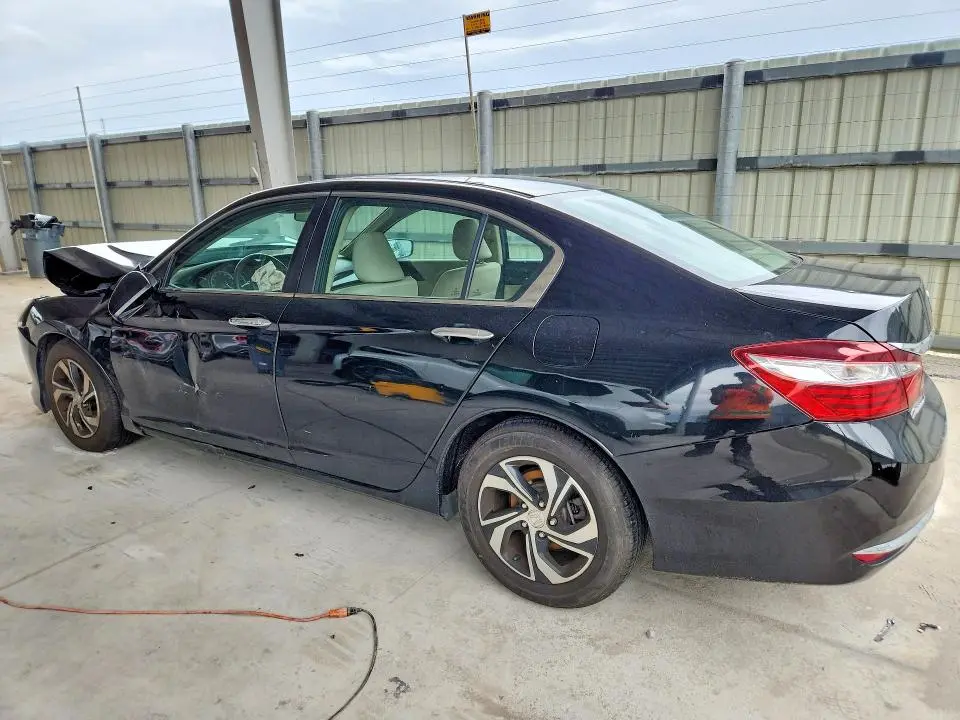 2017 HONDA ACCORD LX  
