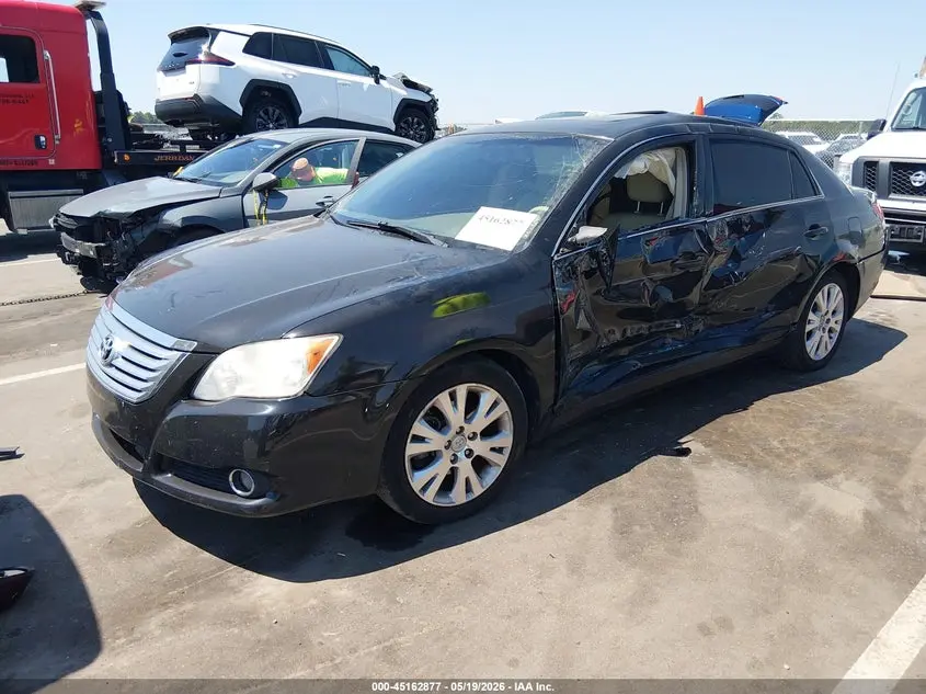 2010 TOYOTA AVALON XLS