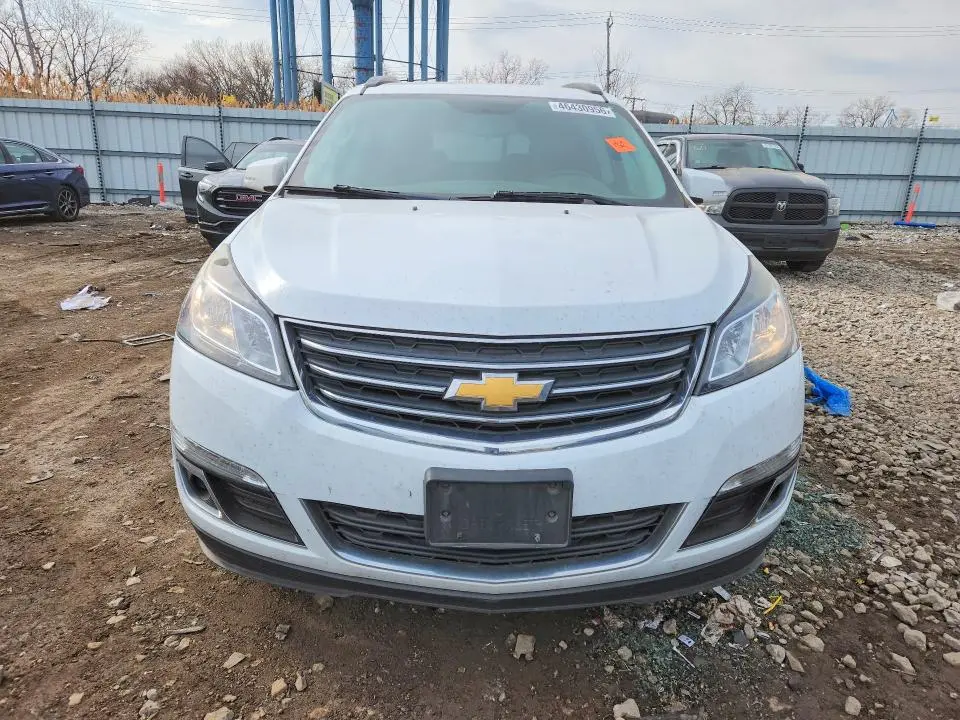 2017 CHEVROLET TRAVERSE LT  