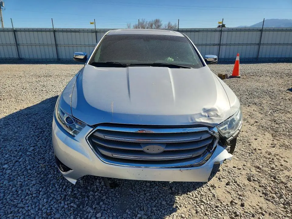 2013 FORD TAURUS LIMITED  